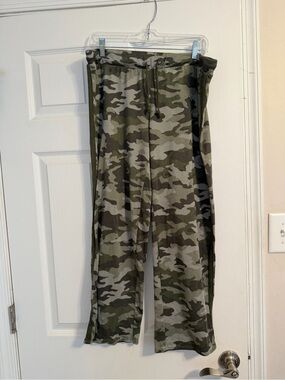 Lucky Brand Women's Wide Leg Camo Pants - Olive Green